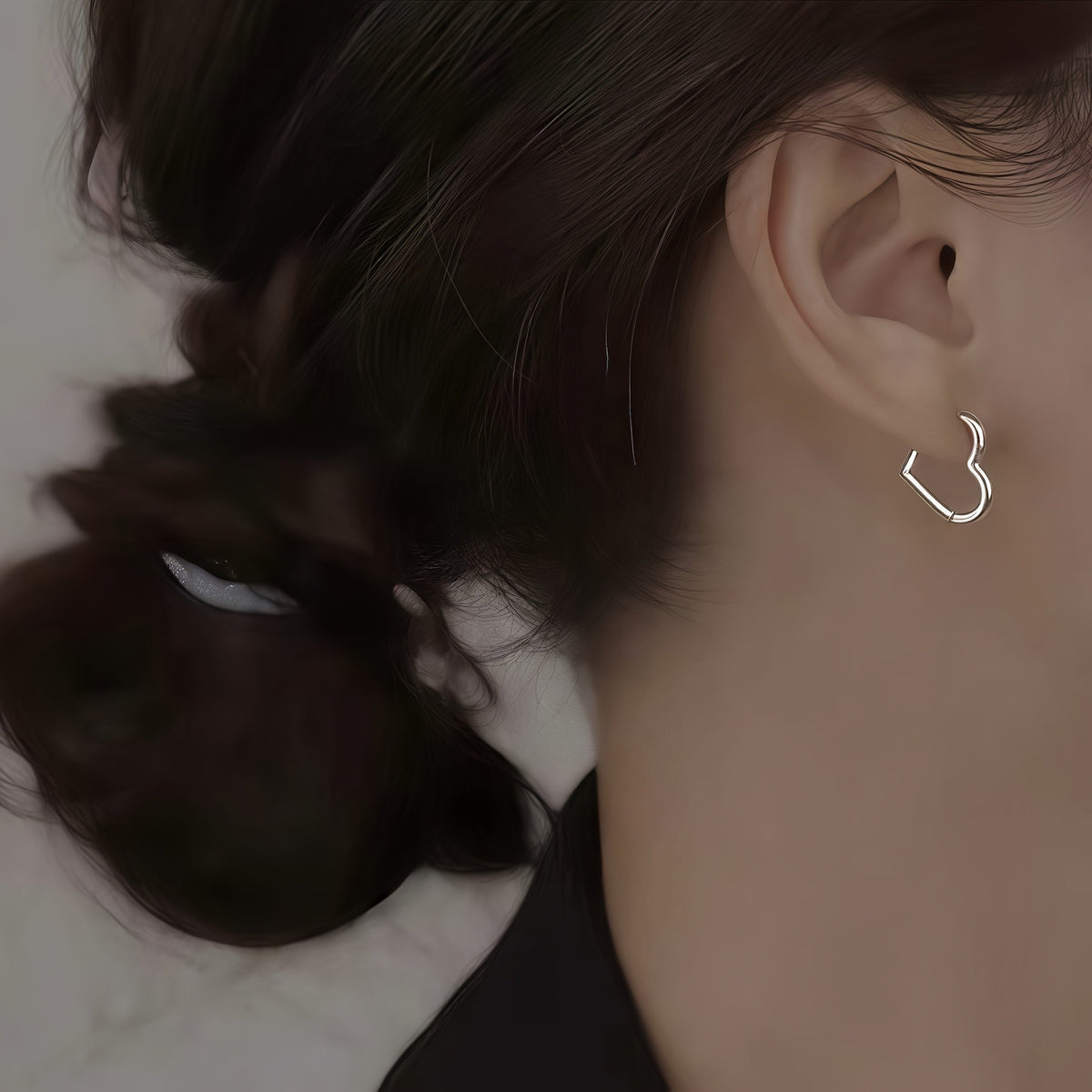 Pilar - Pendientes dorados en forma de corazón de acero inoxidable