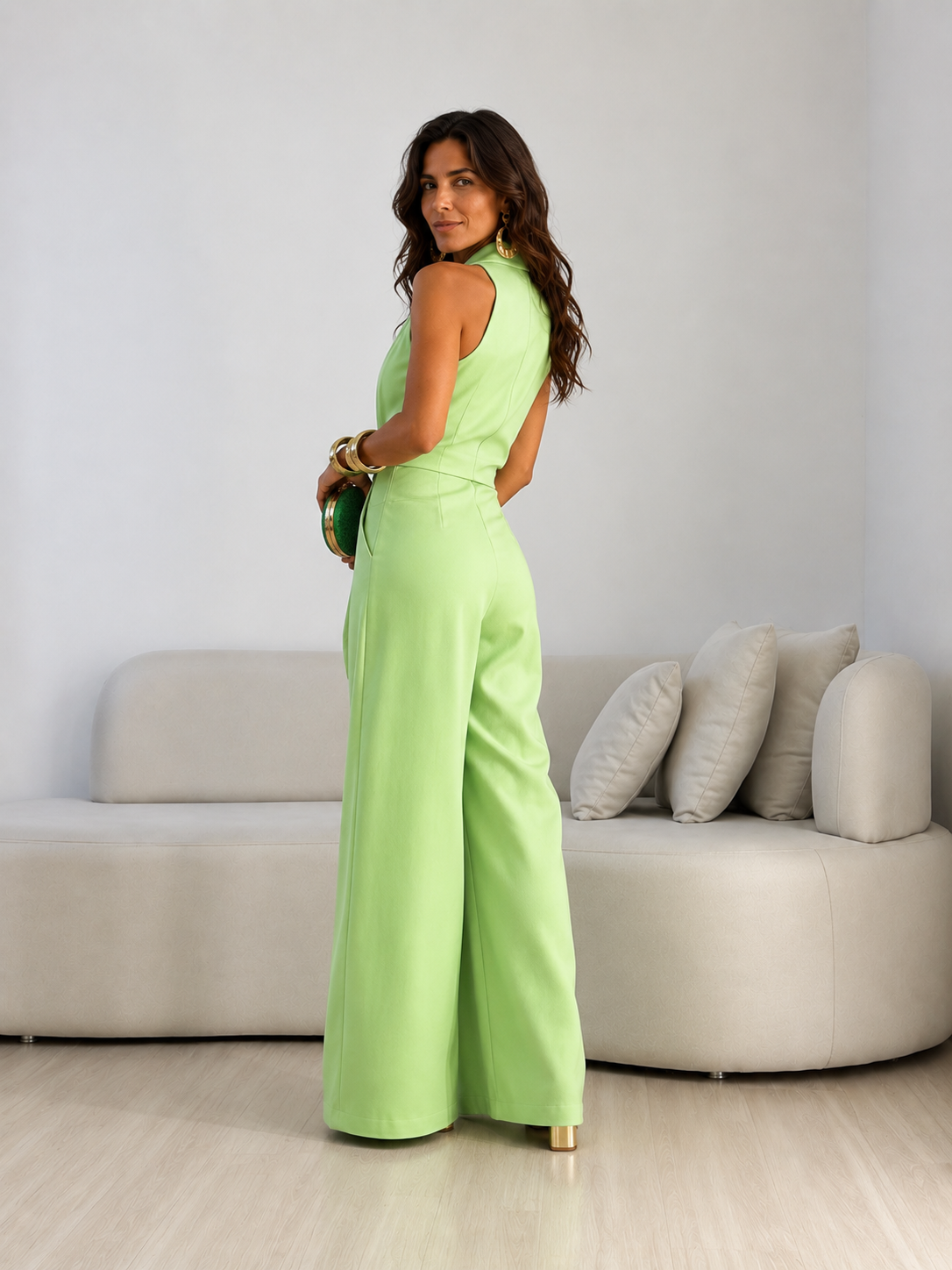 Valentina | Mono halter con lazo delantero y corte de pierna ancha tipo palazzo