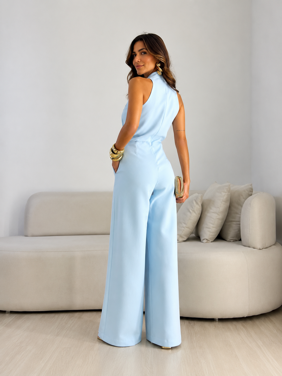 Valentina | Mono halter con lazo delantero y corte de pierna ancha tipo palazzo