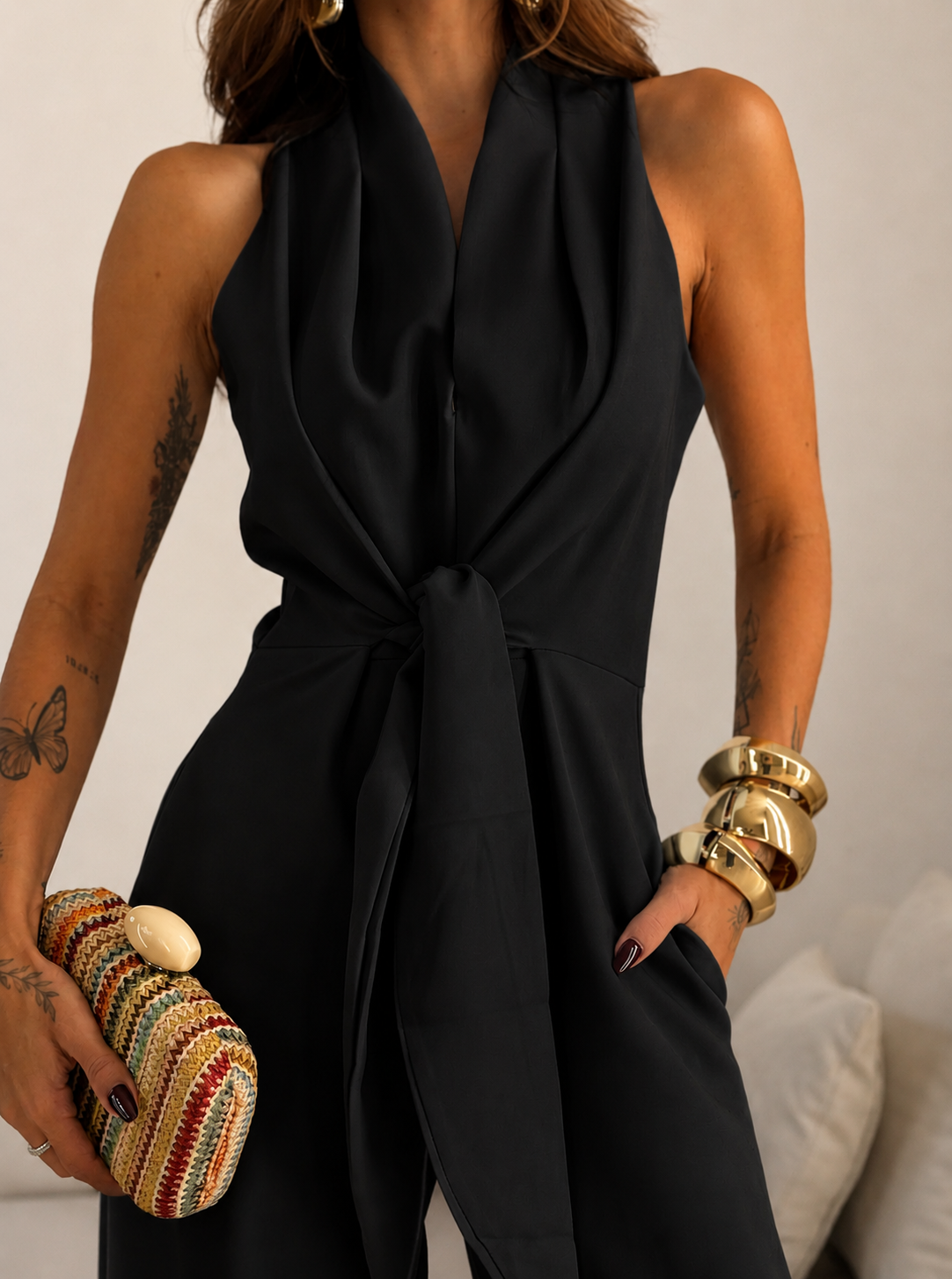 Valentina | Mono halter con lazo delantero y corte de pierna ancha tipo palazzo