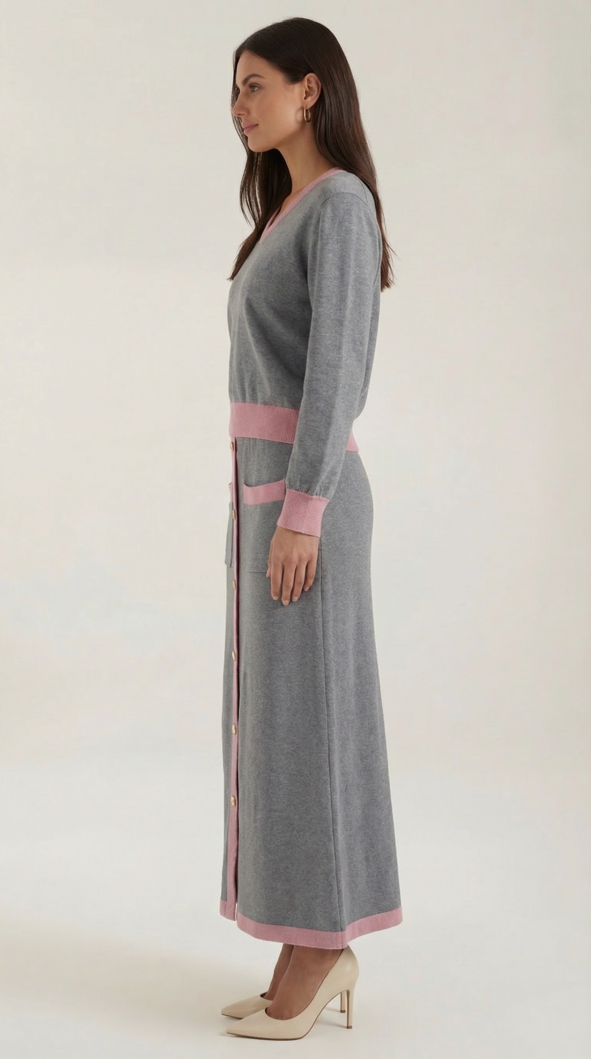Conjunto de jersey de cuello en V y falda midi Cheryl