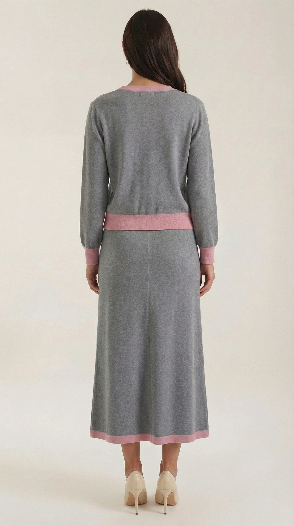 Conjunto de jersey de cuello en V y falda midi Cheryl