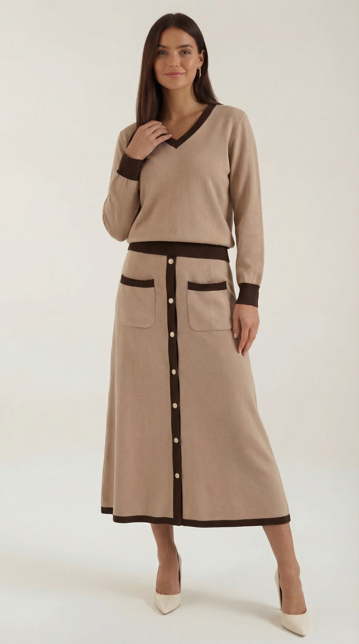 Conjunto de jersey de cuello en V y falda midi Cheryl