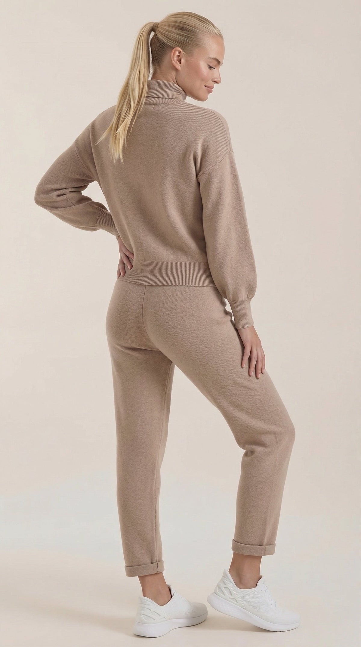 Conjunto de estar por casa de punto Mavis con cuello alto